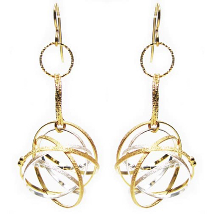 Mobius Mixed Triple Ring Earring
22K gold vermeil, sterling
ERDR34-S-G Mobius Mixed Triple Ring Earring
22K gold vermeil, sterling
ERDR34-S-G